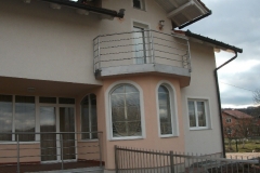 102