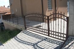 39